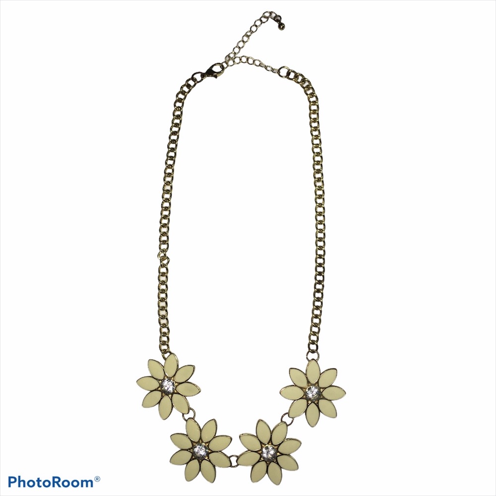 Cream and Gold Floral Necklace